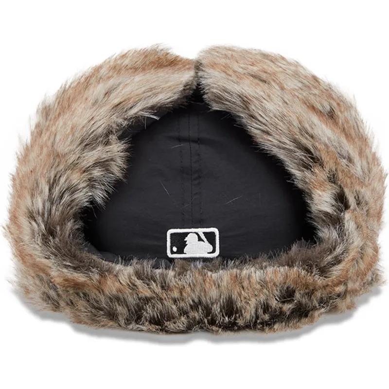 epci-plata-negru-fitted-59fifty-winter-dog-ear-de-new-york-yankees-mlb-de-new-era