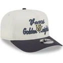 cappellino-snapback-beige-e-grigio-9fifty-a-frame-chainstitch-dei-vegas-golden-knights-nhl-di-new-era