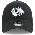 czarna-regulowana-czapka-z-zakrzywionym-daszkiem-9twenty-stamp-chicago-blackhawks-nhl-od-new-era