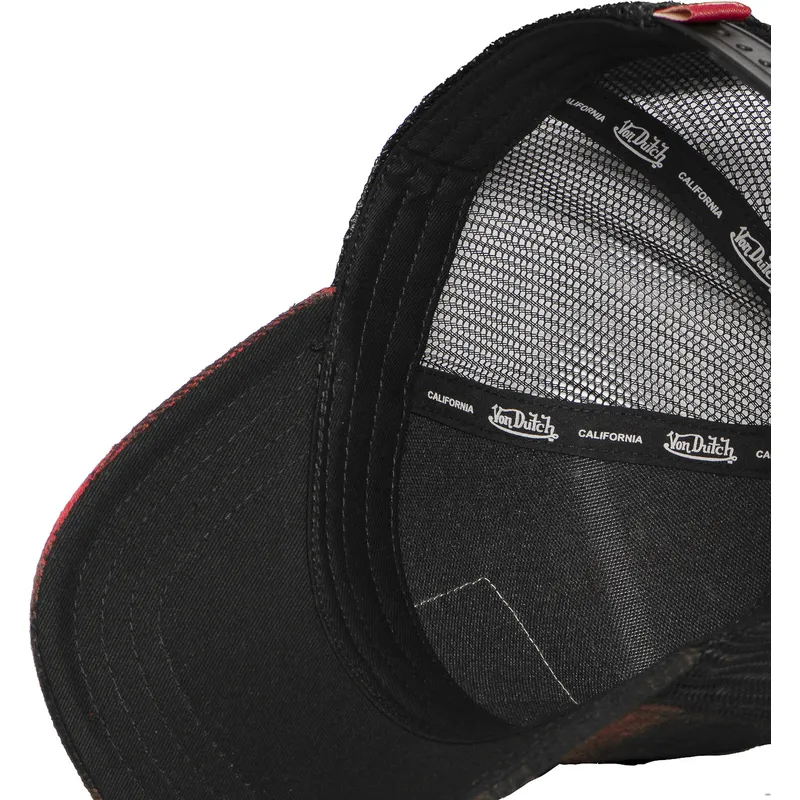 czerwona-i-czarna-czapka-trucker-car05-von-dutch