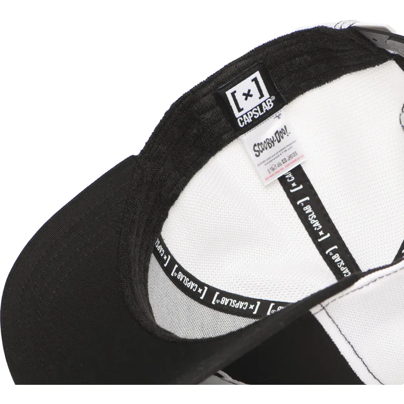 schwarze-und-weisse-trucker-kappe-the-mystery-machine-sd3-van-scooby-doo-von-capslab