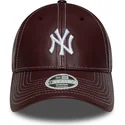 new-york-yankees-mlb-new-era-9forty-topstitch-pu-justerbar-kurvad-vinrod-keps