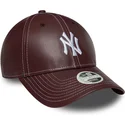 new-york-yankees-mlb-new-era-9forty-topstitch-pu-justerbar-kurvad-vinrod-keps
