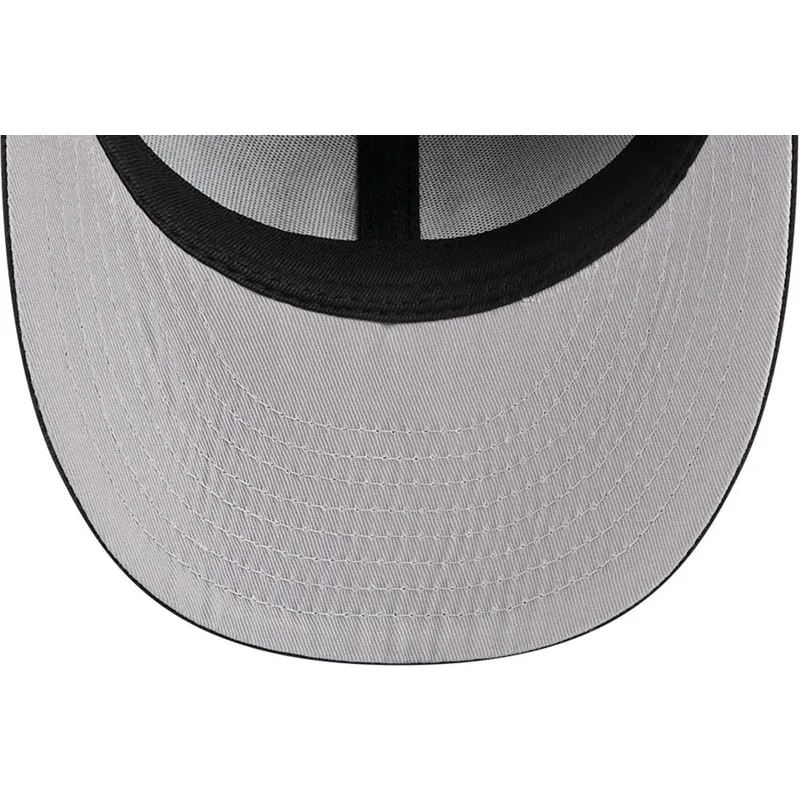 cappello-curvo-nero-aderente-59fifty-low-profile-floral-cord-three-looms-printed-corduroy-dei-san-diego-padres-mlb-di-new-era