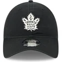 czarna-zakrzywiona-czapka-regulowana-9twenty-stamp-toronto-maple-leafs-nhl-od-new-era