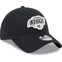 czapka-z-zakrzywionym-daszkiem-czarna-regulowana-9twenty-stamp-los-angeles-kings-nhl-new-era