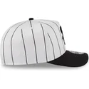 casquette-courbee-blanche-et-noire-snapback-9fifty-a-frame-satin-pinstripe-chicago-white-sox-mlb-new-era