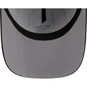 casquette-courbee-blanche-et-noire-snapback-9fifty-a-frame-satin-pinstripe-chicago-white-sox-mlb-new-era