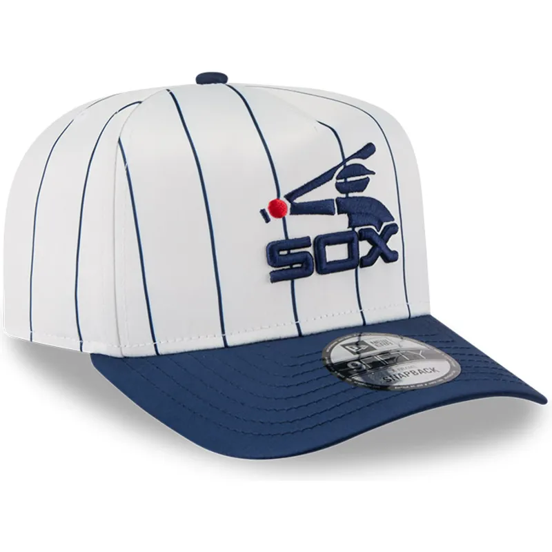 chicago-white-sox-mlb-9fifty-a-frame-satin-pinstripe-snapback-cap-in-weiss-und-marineblau-von-new-era