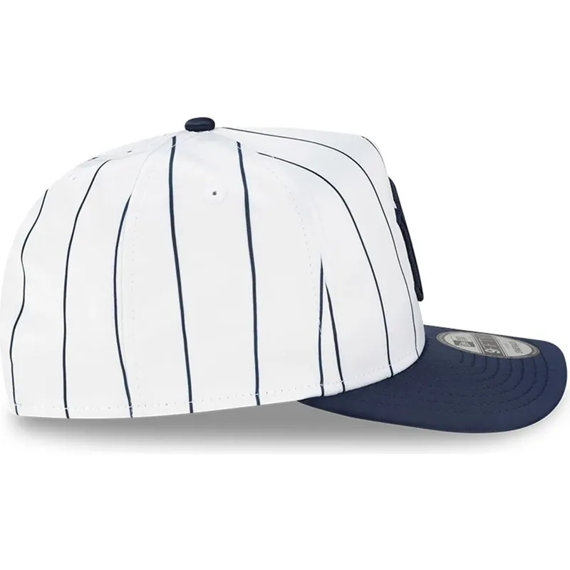 epci-curbata-alb-snapback-9fifty-a-frame-satin-pinstripe-de-new-york-yankees-mlb-de-new-era epci-curbata-alb-snapback-9fifty-a-frame-satin-pinstripe-de-new-york-yankees-mlb-de-new-era