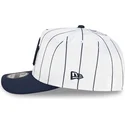 casquette-courbee-blanche-et-bleue-marine-snapback-9fifty-a-frame-satin-pinstripe-new-york-yankees-mlb-new-era