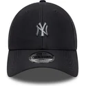 casquette-courbee-bleue-marine-ajustable-9forty-pin-new-york-yankees-mlb-new-era