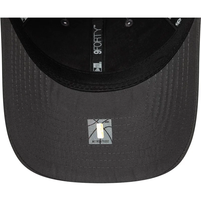 epci-curbata-gri-reglabila-9forty-pin-de-los-angeles-lakers-nba-de-new-era
