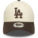 casquette-courbee-beige-et-marron-ajustable-9forty-side-patch-los-angeles-dodgers-mlb-new-era