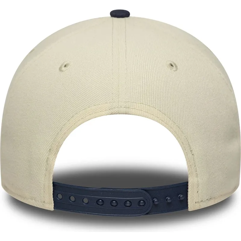 cappellino-curvo-beige-e-blu-marino-snapback-9forty-e-frame-world-series-patch-di-new-york-yankees-mlb-di-new-era