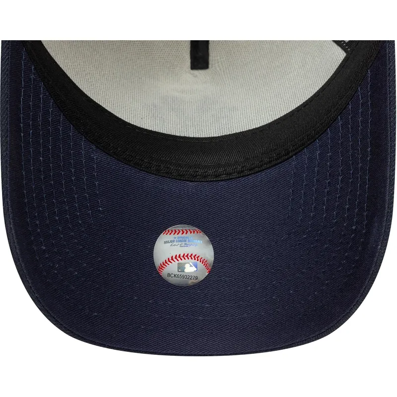 cappellino-curvo-beige-e-blu-navy-snapback-9forty-e-frame-world-series-patch-dei-new-york-yankees-mlb-di-new-era