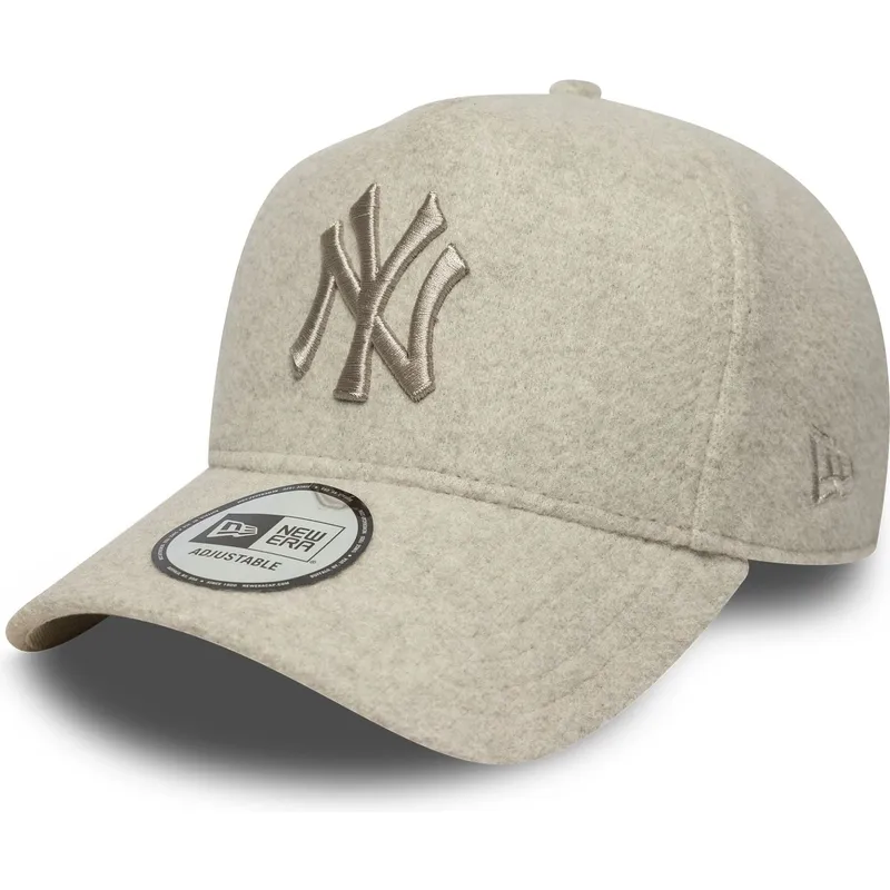 cappellino-beige-snapback-con-visiera-curva-e-logo-beige-9forty-e-frame-melton-dei-new-york-yankees-mlb-di-new-era