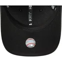 casquette-courbee-noire-snapback-avec-logo-noir-9forty-m-crown-pu-new-york-yankees-mlb-new-era