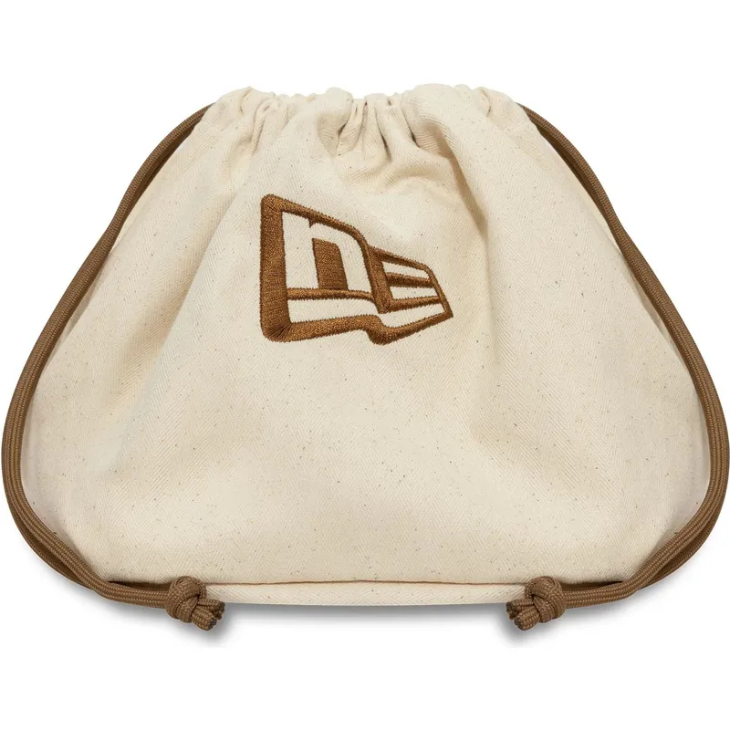 cappellino-nero-curvo-regolabile-9forty-m-crown-img-leather-dei-new-york-yankees-mlb-di-new-era