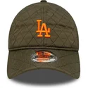 cappellino-visiera-curva-verde-regolabile-con-logo-arancione-9twenty-quilted-di-los-angeles-dodgers-mlb-di-new-era