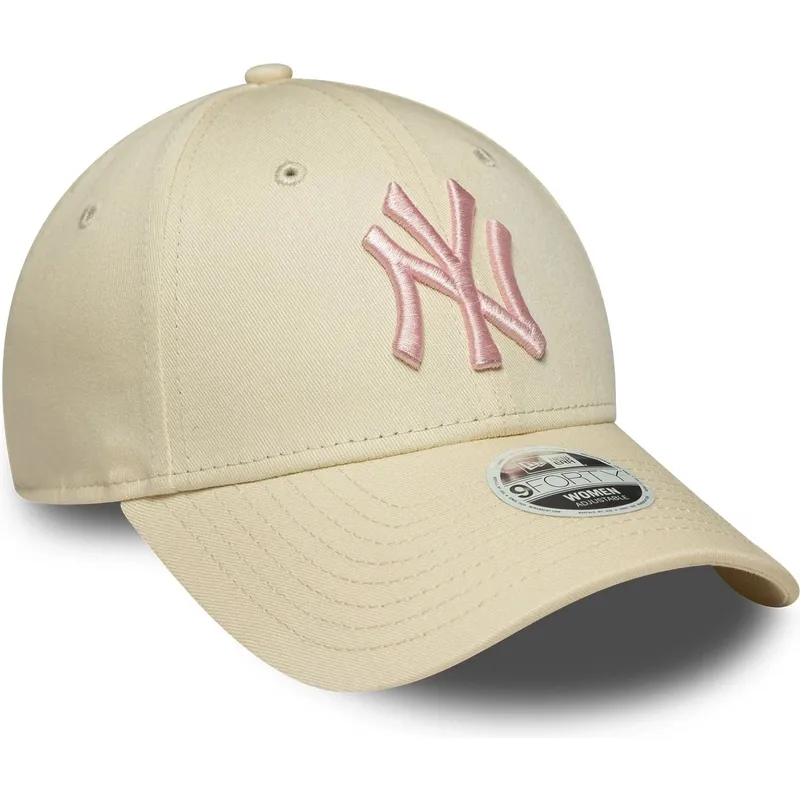 bezowa-regulowana-czapka-z-zakrzywionym-daszkiem-dla-kobiet-z-rozowym-logo-9forty-league-essential-new-york-yankees-mlb-new-era