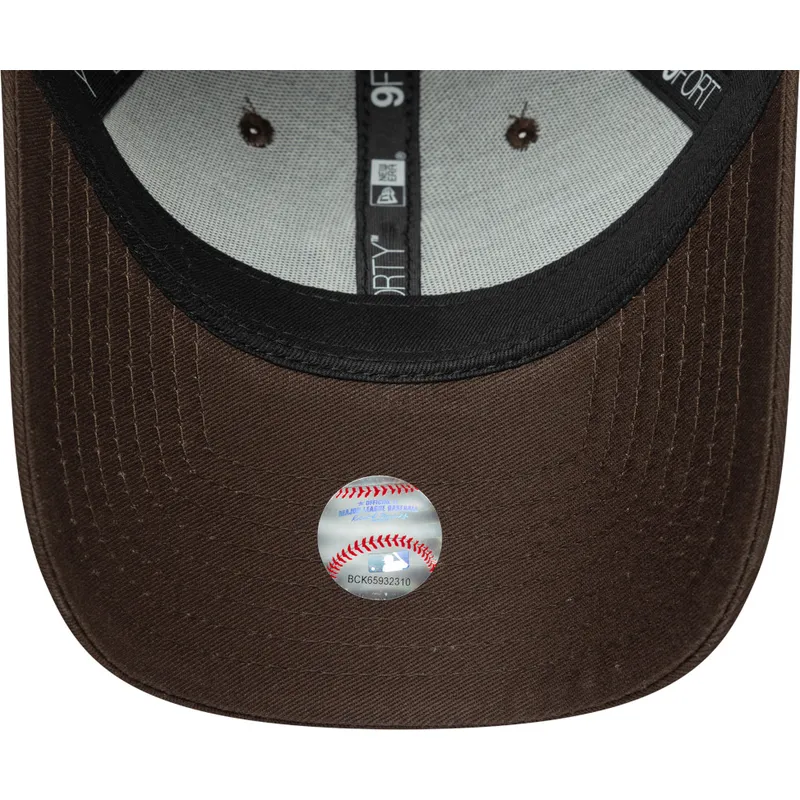 cappellino-curvo-marrone-regolabile-da-donna-con-logo-beige-9forty-league-essential-dei-new-york-yankees-mlb-di-new-era