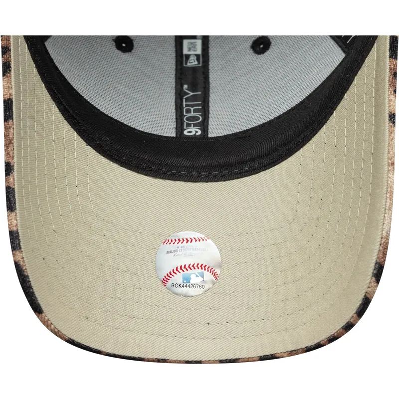 epci-curbata-leopard-reglabila-9forty-leo-velour-de-new-york-yankees-mlb-de-new-era