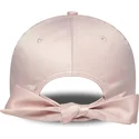 rozowa-zakrzywiona-czapka-z-daszkiem-z-regulacja-dla-kobiet-z-rozowym-logo-9forty-satin-bow-back-new-york-yankees-mlb-od-new-era