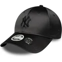 czarna-zakrzywiona-regulowana-czapka-dla-kobiet-z-czarnym-logo-9forty-satin-bow-back-new-york-yankees-mlb-od-new-era