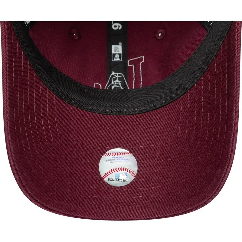 czapka-z-daszkiem-bordowa-regulowana-dla-kobiet-z-bezowym-logo-9twenty-boucle-los-angeles-dodgers-mlb-od-new-era