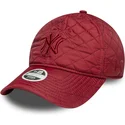 casquette-courbee-rouge-ajustable-pour-femme-avec-logo-rouge-9twenty-padded-new-york-yankees-mlb-new-era