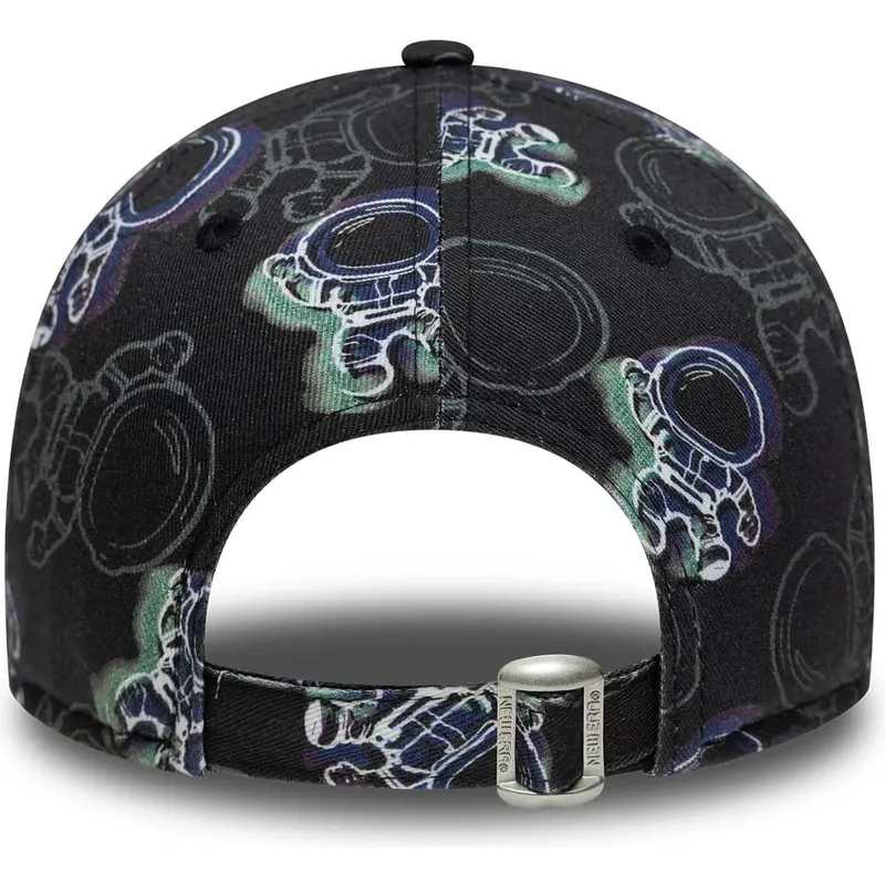 new-era-9forty-space-all-over-print-verstellbare-schwarze-kinderkappe-mit-gebogenem-schirm