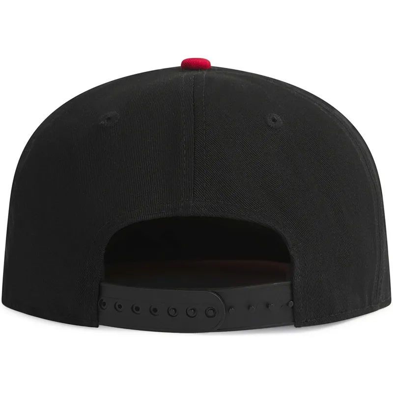 cappello-snapback-nero-e-rosso-con-visiera-piatta-logo-graffiti-di-and1