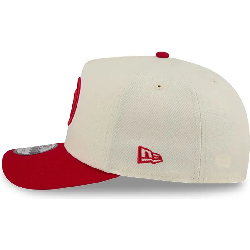 cappellino-curva-beige-e-rosso-snapback-9fifty-a-frame-precurved-hardwood-classics-degli-atlanta-hawks-nba-di-new-era