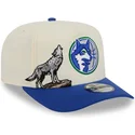 beige-och-bla-snapback-keps-med-bojd-skarm-9fifty-a-frame-precurved-hardwood-classics-av-minnesota-timberwolves-nba-fran-new-era