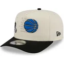 gorra-curva-beige-y-negra-snapback-9fifty-a-frame-precurved-hardwood-classics-de-orlando-magic-nba-de-new-era