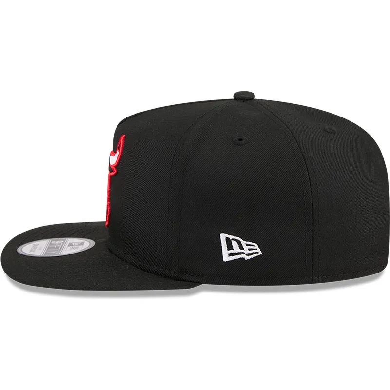 cappello-snapback-nero-a-visiera-piatta-9fifty-a-frame-hardwood-classics-dei-chicago-bulls-nba-di-new-era