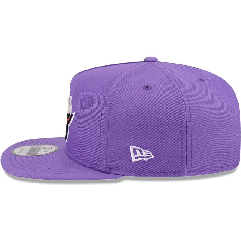 cappellino-piatto-viola-snapback-9fifty-a-frame-hardwood-classics-dei-toronto-raptors-nba-di-new-era