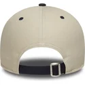 cappellino-curva-beige-e-blu-marino-regolabile-del-fc-barcelona-laliga-9forty-contrast-di-new-era