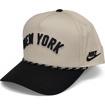 Beige och svart böjd keps snapback Rise Structured New York Yankees MLB från Nike