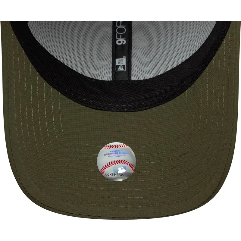 casquette-courbee-verte-ajustable-9forty-recycled-midi-los-angeles-dodgers-mlb-new-era