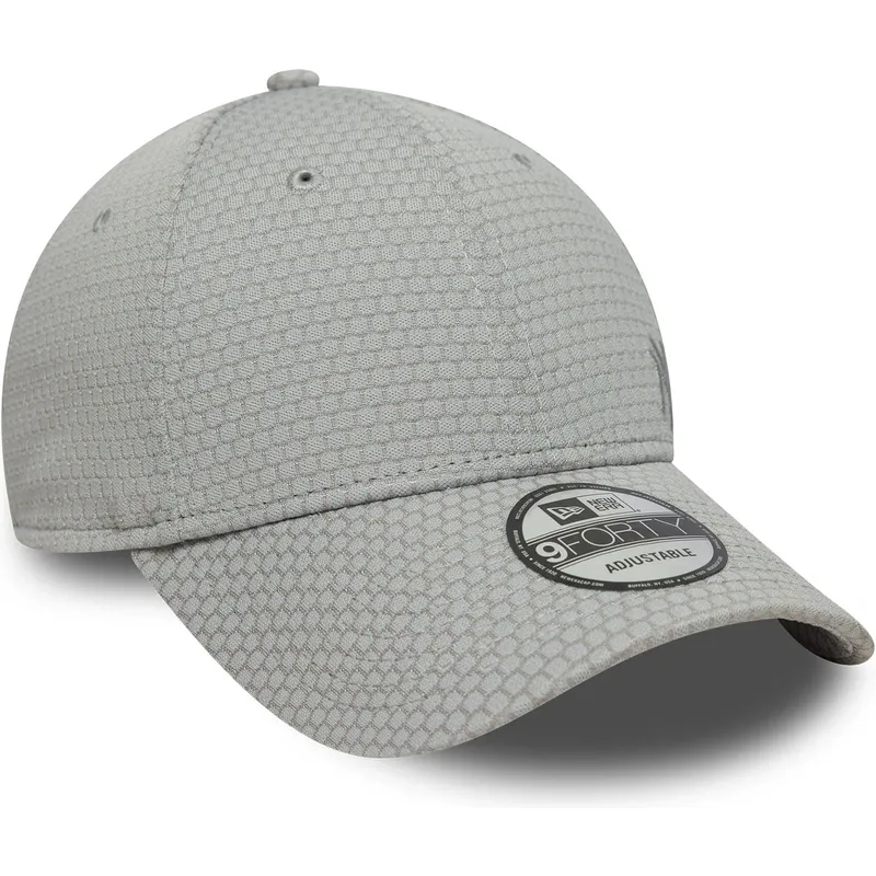 graue-gebogene-snapback-kappe-mit-grauem-logo-9forty-mesh-flawless-der-new-york-yankees-mlb-von-new-era
