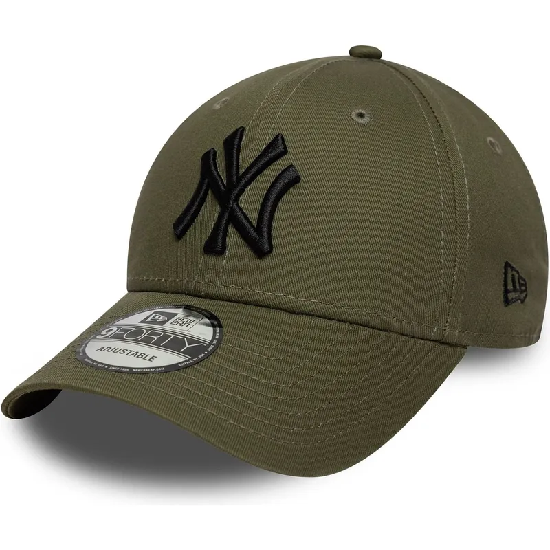 gron-justerbar-kurvad-keps-med-svart-logotyp-9forty-league-essential-fran-new-york-yankees-mlb-av-new-era