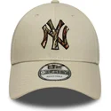 casquette-courbee-beige-ajustable-9forty-camo-infill-new-york-yankees-mlb-new-era