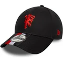 cap-curbata-black-adjustable-strap-9forty-stripe-de-manchester-united-football-club-premier-league-de-new-era