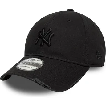 New Era Curved Brim Black Logo 9FORTY Wash Distress New York Yankees MLB Black Adjustable Cap