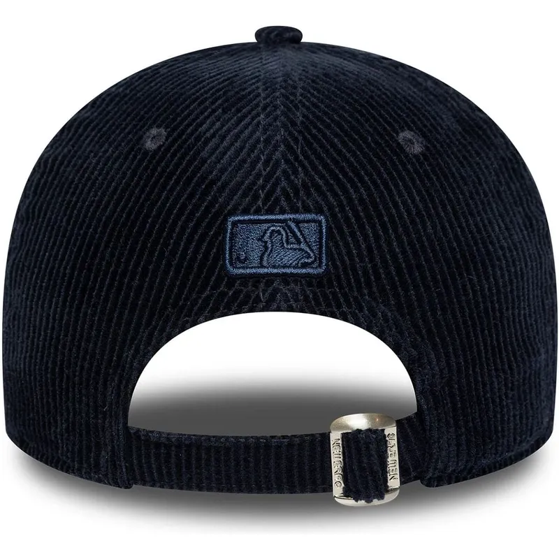 granatowa-zakrzywiona-czapka-regulowana-z-granatowym-logo-9forty-m-crown-cord-new-york-yankees-mlb-new-era