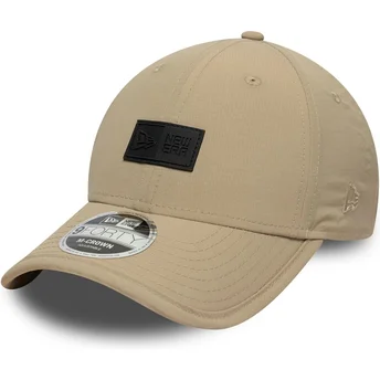 Cap curbată beige adjustable strap 9FORTY M-Crown de New Era