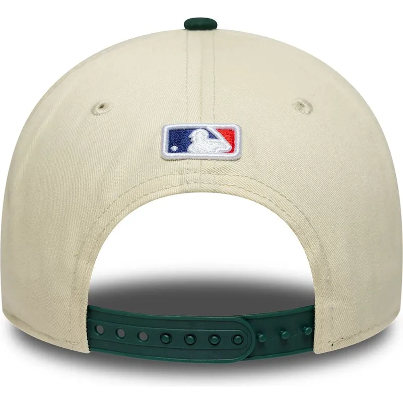 casquette-courbee-beige-et-verte-snapback-9forty-m-crown-oakland-athletics-mlb-new-era