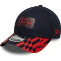 cappellino-visiera-curva-blu-marino-e-rosso-snapback-9forty-m-crown-visor-print-di-red-bull-racing-formula-1-di-new-era